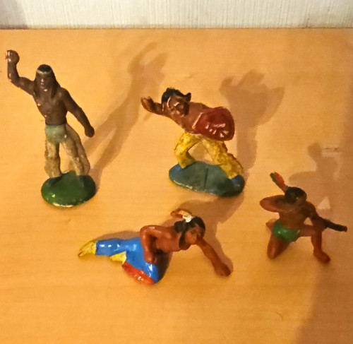Wildwest indianer figuren - 4x,