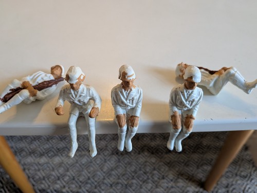 Figuren kunststoff marke - 5,