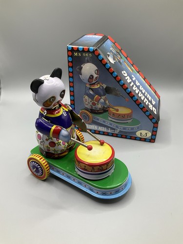 Panda bär mit uhrwerk - mit, /